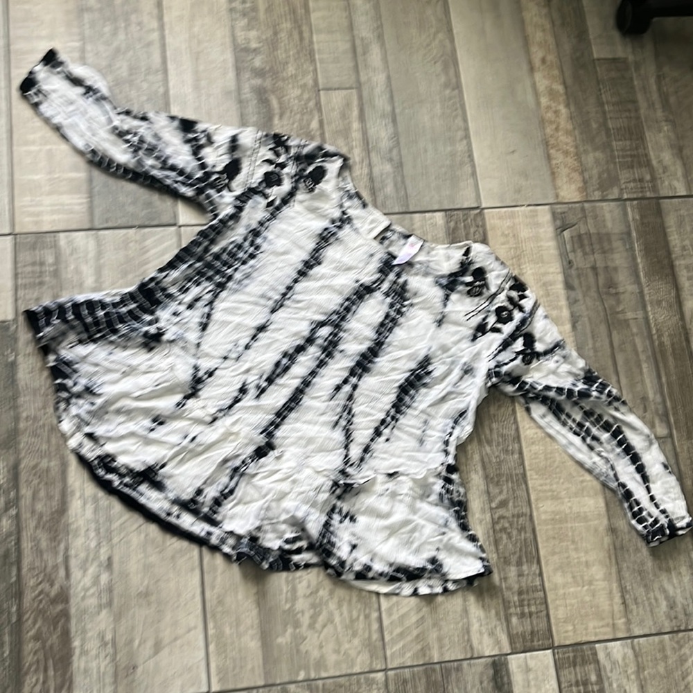 Justice girls tie dye blouse size 14/16